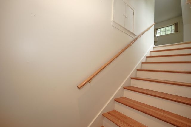 14 Pinewood Drive, Amherst, NH 03031