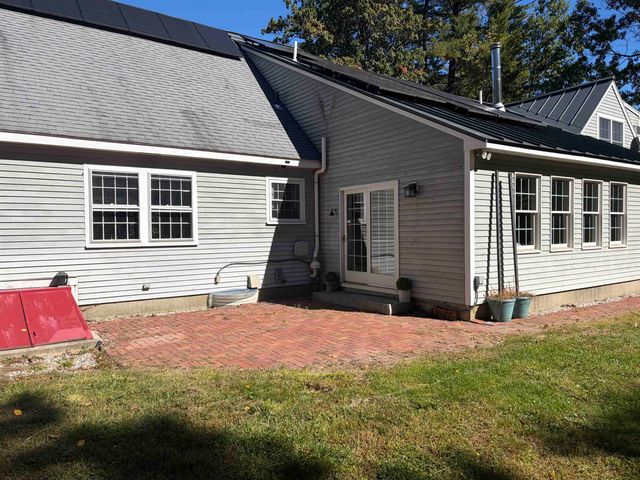 14 Pinewood Drive, Amherst, NH 03031