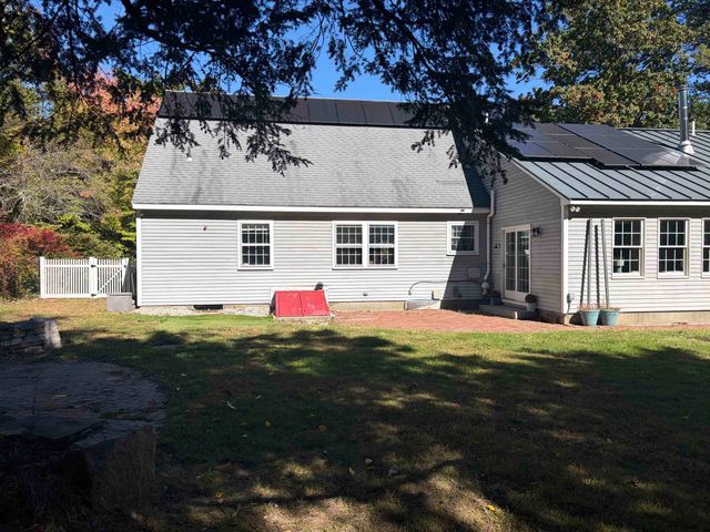 14 Pinewood Drive, Amherst, NH 03031