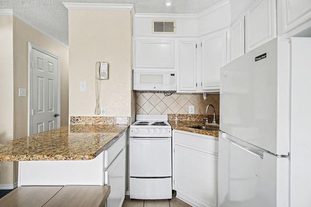 6102 Seawall Boulevard 157, Galveston, TX 77551