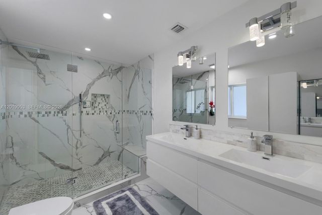 600 NE 4th Street, Pompano Beach, FL 33060