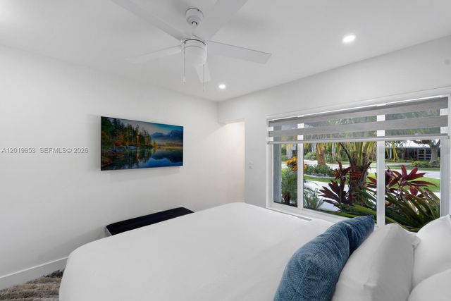 600 NE 4th Street, Pompano Beach, FL 33060