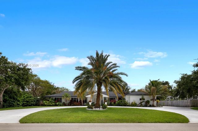 600 NE 4th Street, Pompano Beach, FL 33060