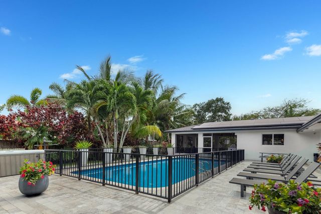 600 NE 4th Street, Pompano Beach, FL 33060