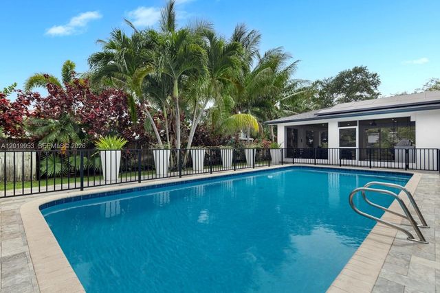 600 NE 4th Street, Pompano Beach, FL 33060