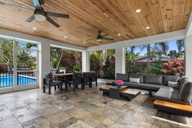600 NE 4th Street, Pompano Beach, FL 33060
