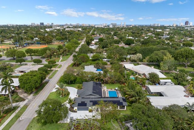 600 NE 4th Street, Pompano Beach, FL 33060