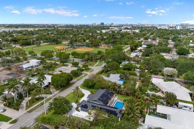 600 NE 4th Street, Pompano Beach, FL 33060