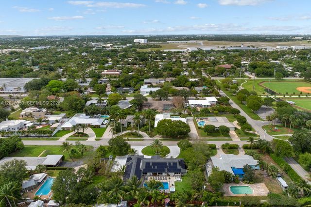 600 NE 4th Street, Pompano Beach, FL 33060