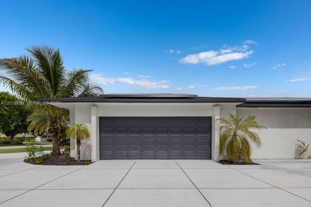 600 NE 4th Street, Pompano Beach, FL 33060