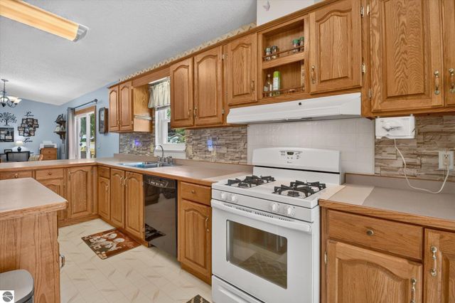 405 S State Street, Alma, MI 48801