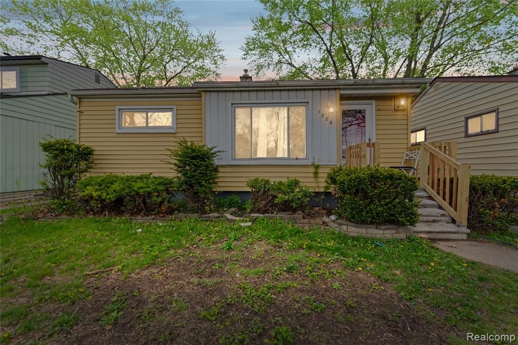 1229 S Deacon Street, Detroit, MI 48217