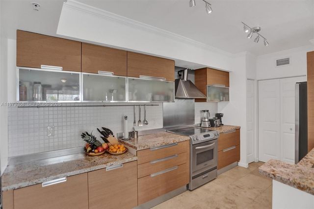 17100 N Bay Rd 1501, Sunny Isles Beach, FL 33160