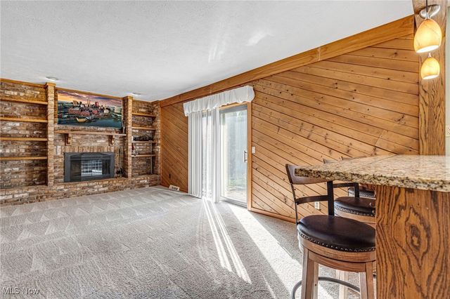 292 Eric Lane, Wadsworth, OH 44281