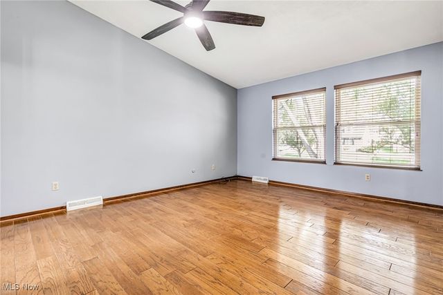 292 Eric Lane, Wadsworth, OH 44281