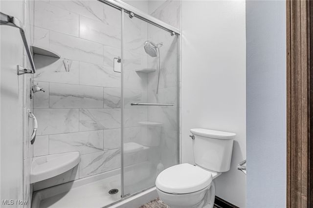 292 Eric Lane, Wadsworth, OH 44281