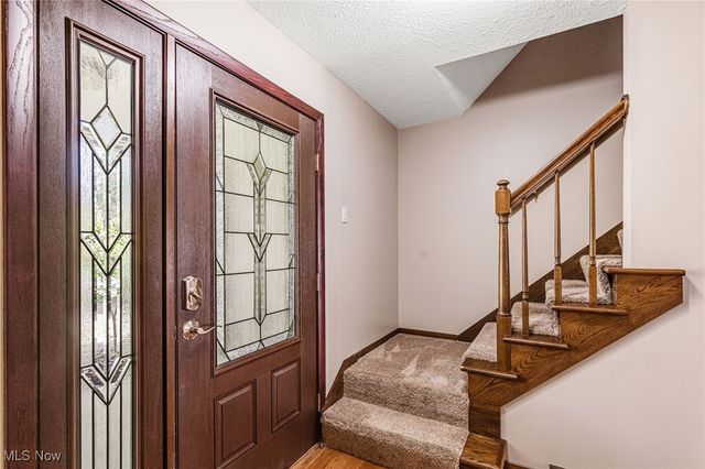 292 Eric Lane, Wadsworth, OH 44281