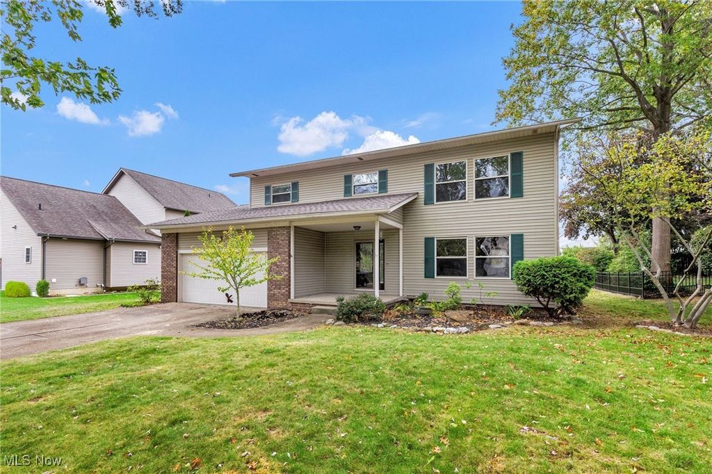 292 Eric Lane, Wadsworth, OH 44281