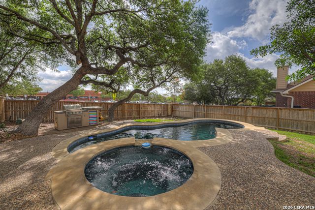 2307 Encino Mist, San Antonio, TX 78259