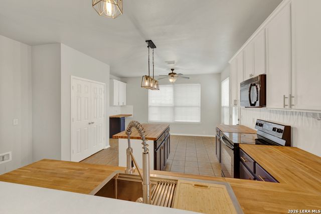 2307 Encino Mist, San Antonio, TX 78259