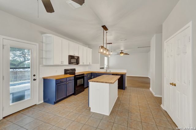 2307 Encino Mist, San Antonio, TX 78259