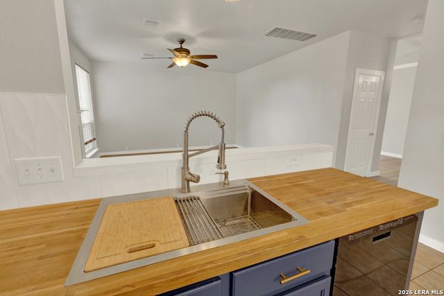 2307 Encino Mist, San Antonio, TX 78259