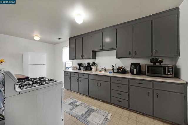 220 Perkins, Vallejo, CA 94590