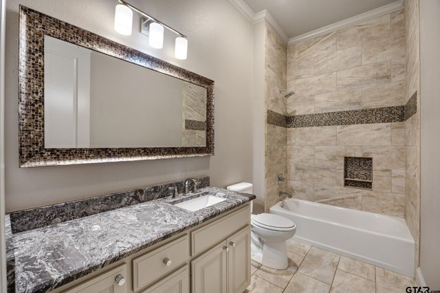 3854 Hogan Dr, Tyler, TX 75709