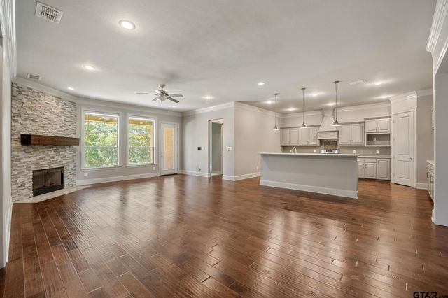 3854 Hogan Dr, Tyler, TX 75709