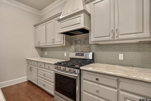 3854 Hogan Dr, Tyler, TX 75709