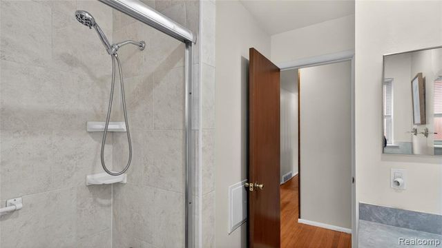 29442 Pinto Drive, Warren, MI 48093