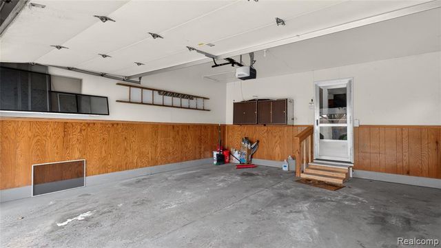 29442 Pinto Drive, Warren, MI 48093