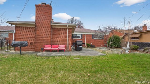 29442 Pinto Drive, Warren, MI 48093