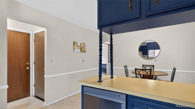 29442 Pinto Drive, Warren, MI 48093