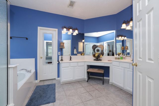 4423 Bridgestone Cedar Drive, Spring, TX 77388