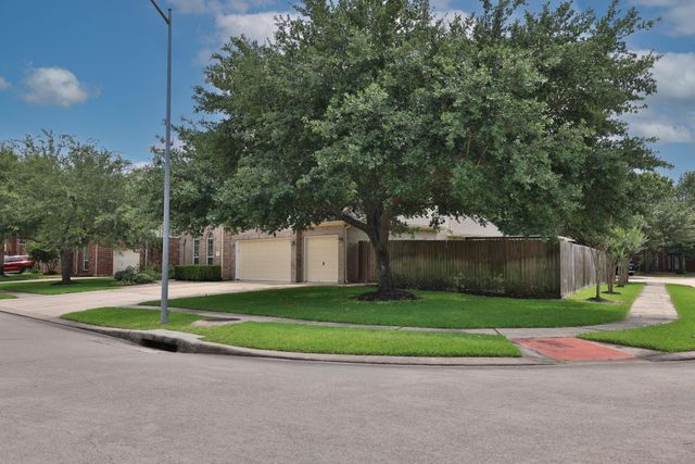 4423 Bridgestone Cedar Drive, Spring, TX 77388