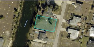2702 NW 4th PL, Cape Coral, FL 33993