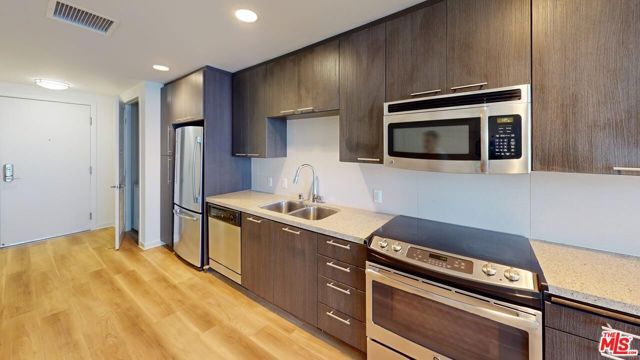 707 E Ocean Boulevard 0601, Long Beach, CA 90802