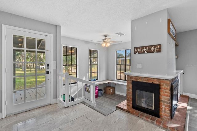 212 N SHERIDAN AVENUE, Deland, FL 32720