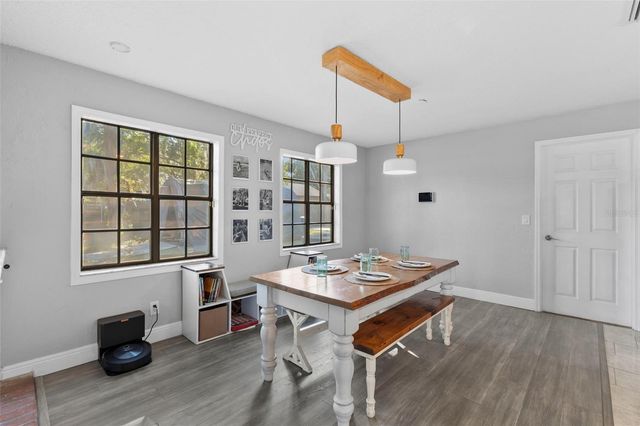 212 N SHERIDAN AVENUE, Deland, FL 32720