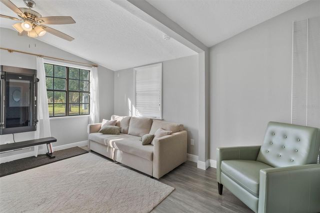 212 N SHERIDAN AVENUE, Deland, FL 32720