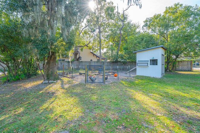 212 N SHERIDAN AVENUE, Deland, FL 32720