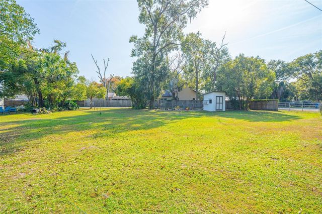 212 N SHERIDAN AVENUE, Deland, FL 32720