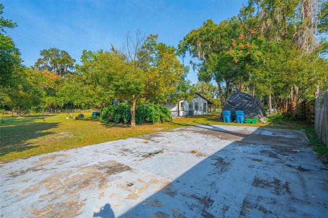 212 N SHERIDAN AVENUE, Deland, FL 32720