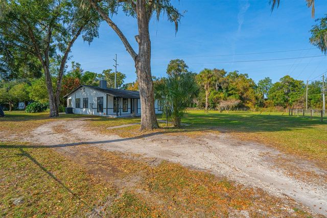 212 N SHERIDAN AVENUE, Deland, FL 32720