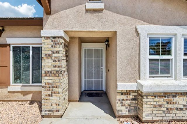 988 Roxanne, Hemet, CA 92543