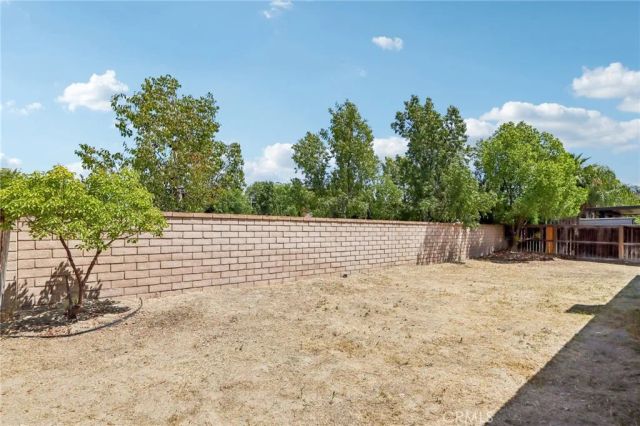 988 Roxanne, Hemet, CA 92543