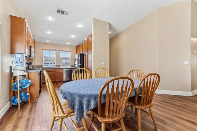 988 Roxanne, Hemet, CA 92543