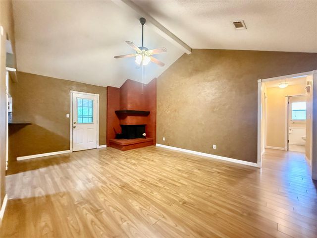 609 Roene Lane, West Columbia, TX 77486