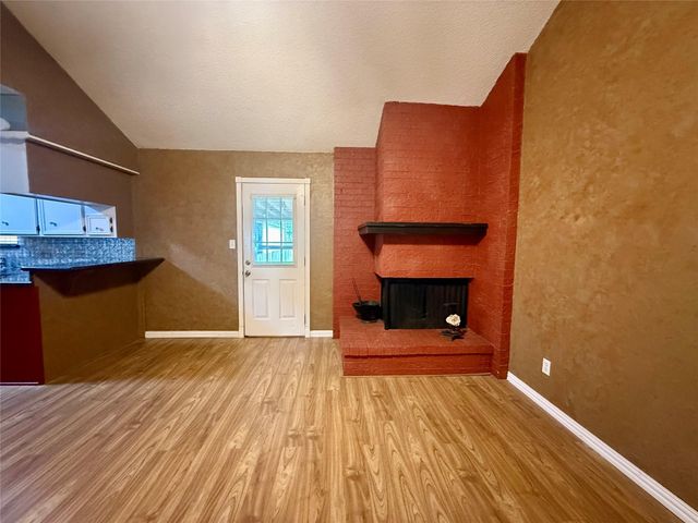 609 Roene Lane, West Columbia, TX 77486